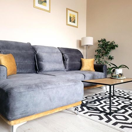 Cozy 2 Room Apartment In The Oldtown Of Klaipeda Exterior photo