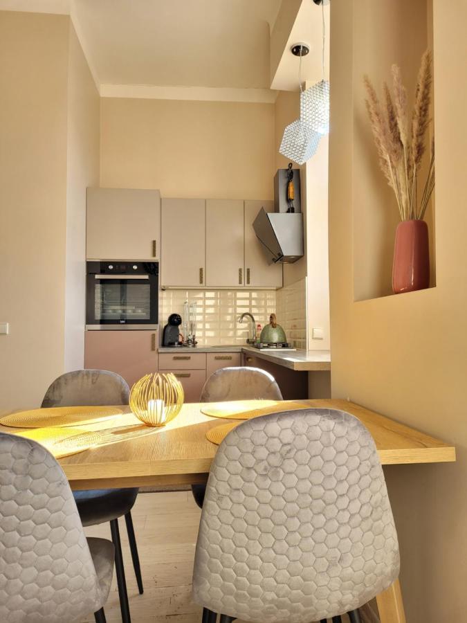 Cozy 2 Room Apartment In The Oldtown Of Klaipeda Exterior photo